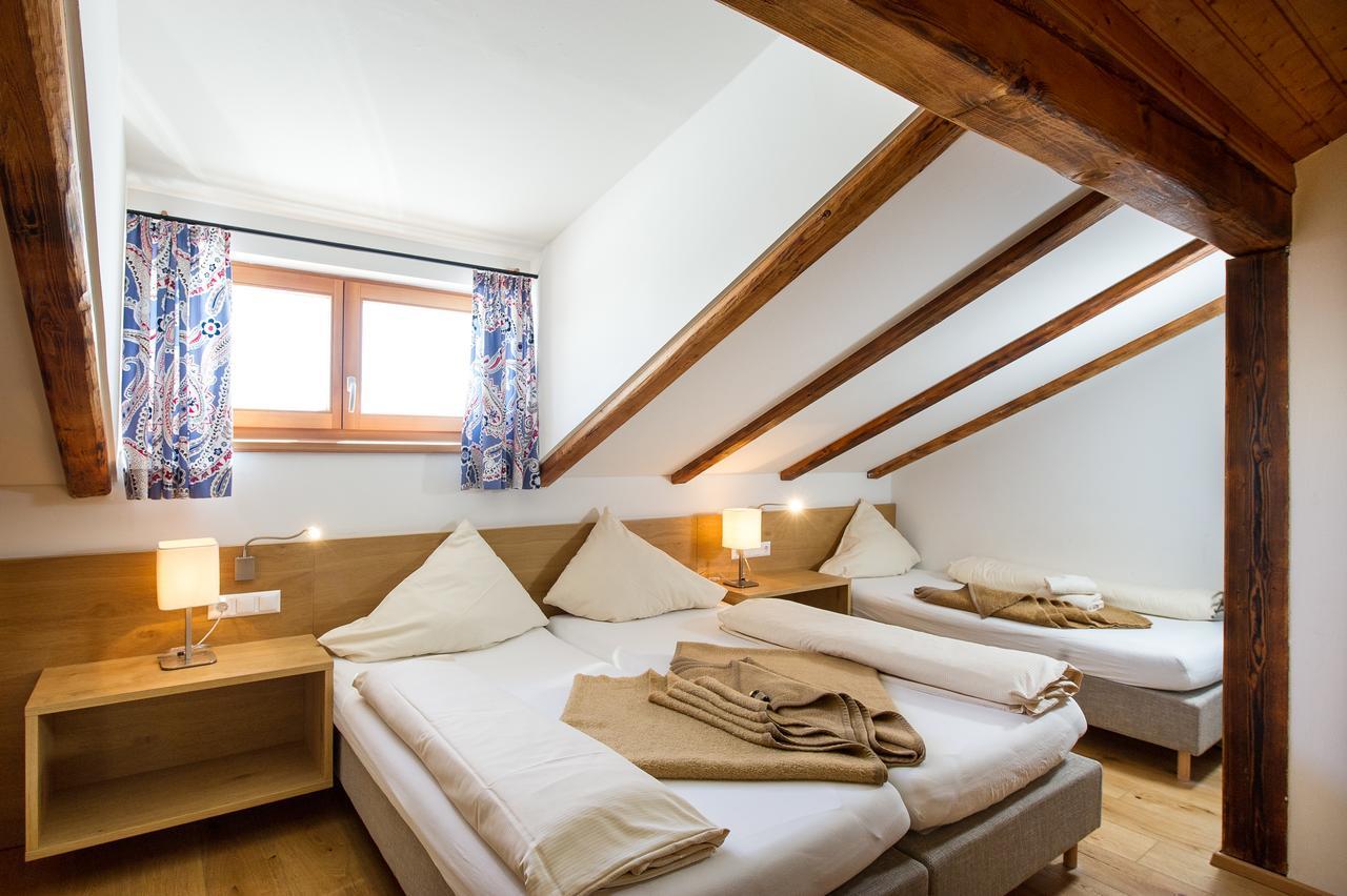 Sattleggers Alpenhof & Feriensternwarte Hotel Greifenburg Exterior photo